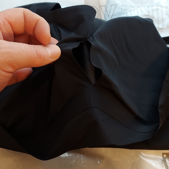 Bras - Picture 5 of 11